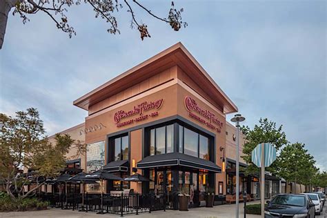 cheesecake factory collection oxnard.